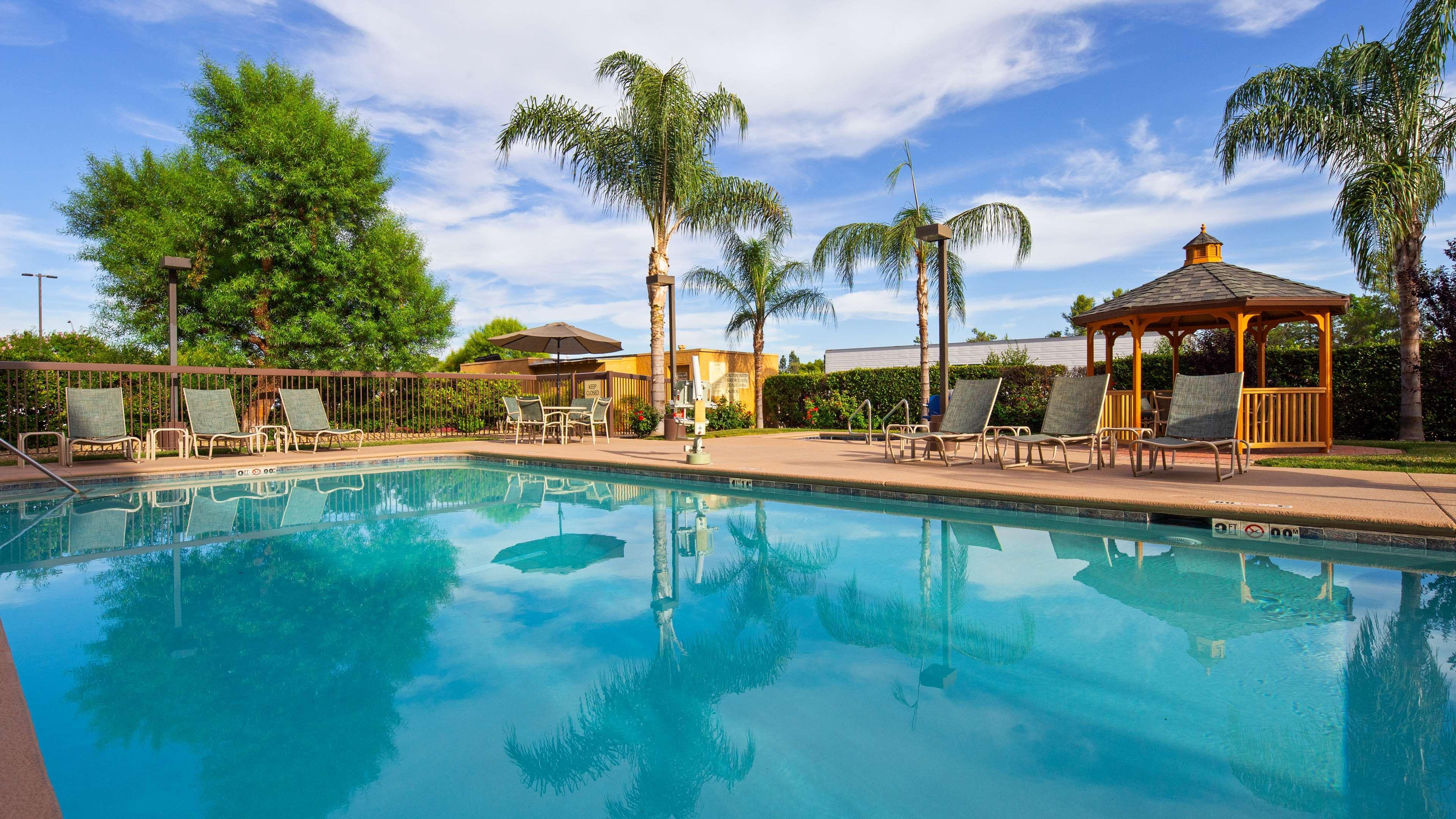 Hotel Western Airport 3*